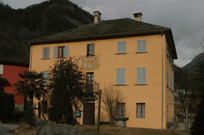 Palazzo tognola cimagrono1